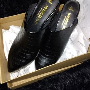 Melrose Ave Mules/Clogs , brand new , never worn , with original box